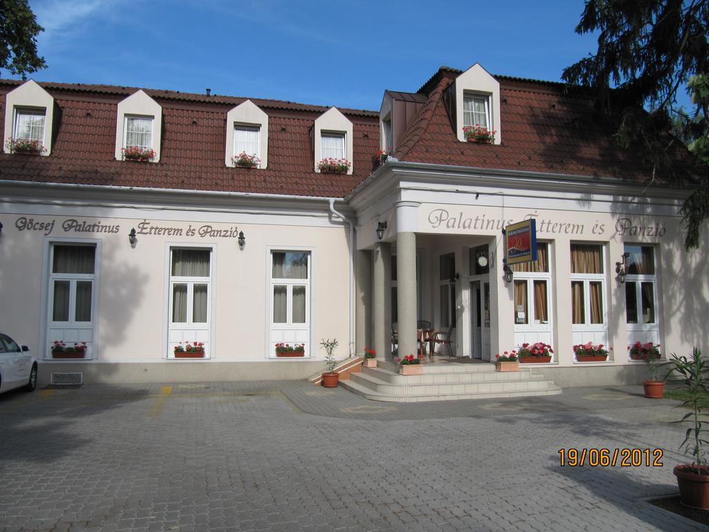 Goecsej Palatinus Etterem Es Panzio Aparthotel Zalaegerszeg Luaran gambar